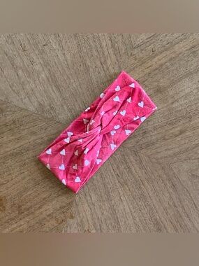Peachy Athletic Lovenotes Headband